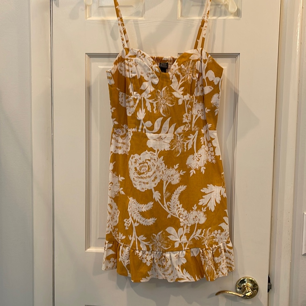 New dress never worn small